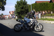 084_Motopropadani_10